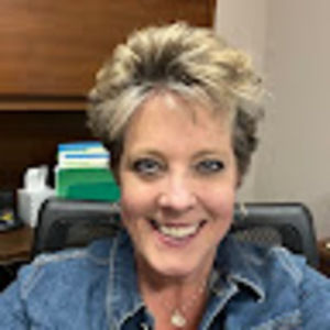 Meet your Posher, Dena